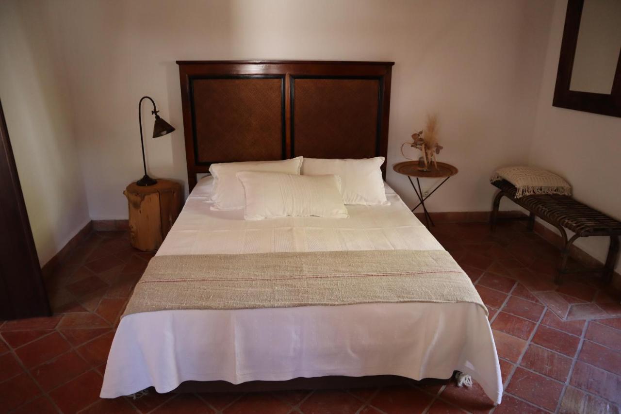 Bed and breakfast Os Agostos Extérieur photo