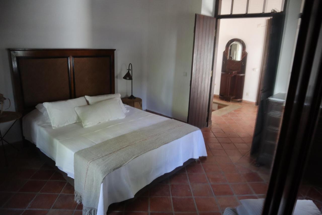 Bed and breakfast Os Agostos Extérieur photo
