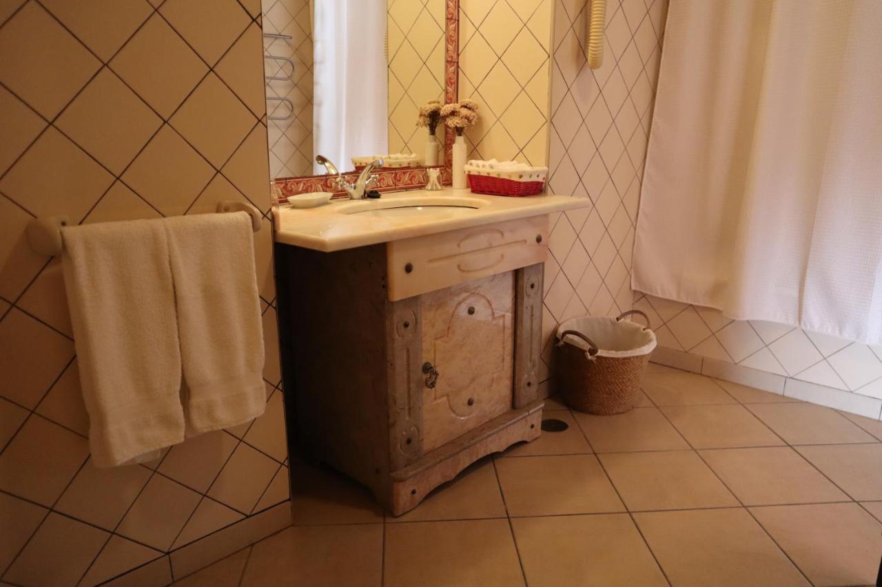 Bed and breakfast Os Agostos Extérieur photo